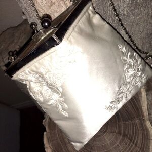 Preston & York Satin Evening Bag Pristine White & Embroidered & Hideaway Chain